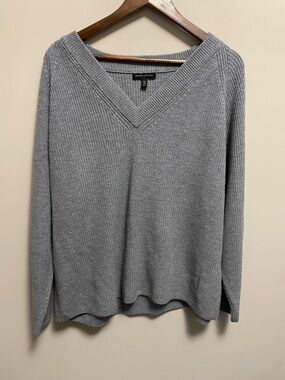 Banana Republic Grey Wool Blend Chunky V-neck Sweater Women’s XL